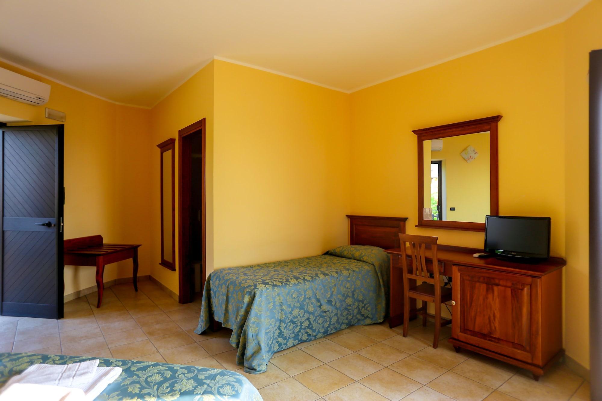 Villaggio Hotel Lido San Giuseppe Briatico Exteriör bild