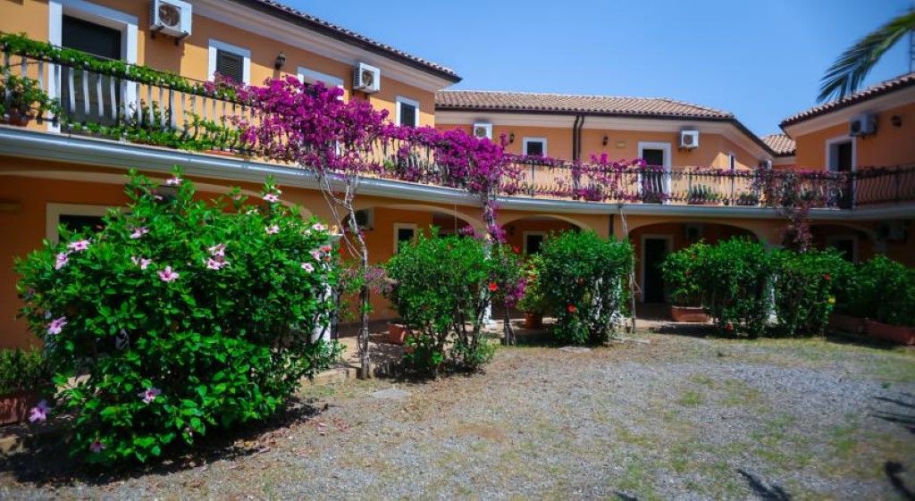 Villaggio Hotel Lido San Giuseppe Briatico Exteriör bild