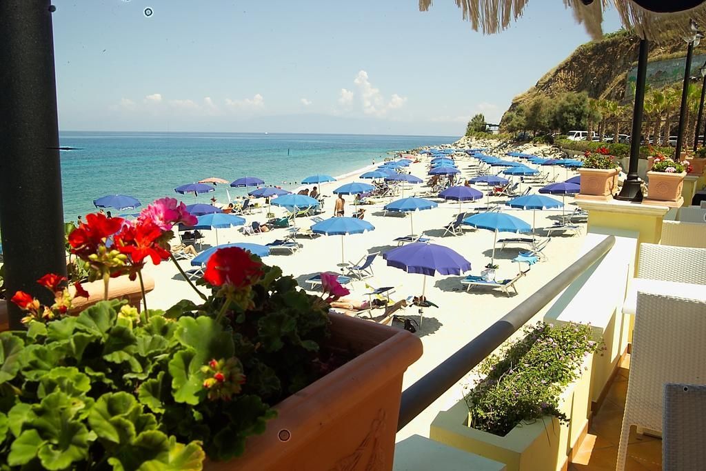 Villaggio Hotel Lido San Giuseppe Briatico Exteriör bild